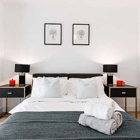 Khayat Homes - The Owelor - Two Bed London Eksteriør billede